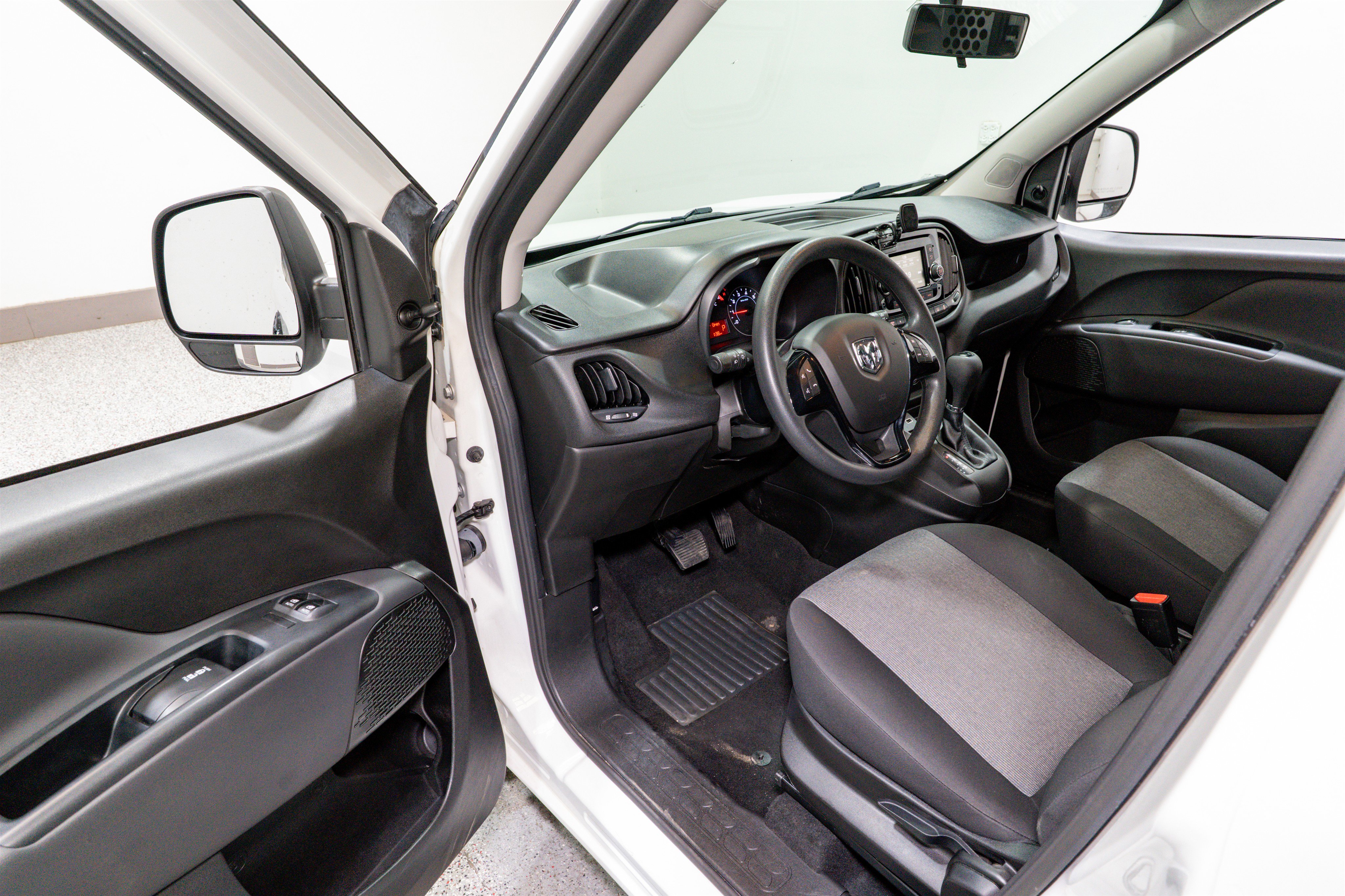 Used 2022 RAM ProMaster City Tradesman w/ Window Group 04 image 13