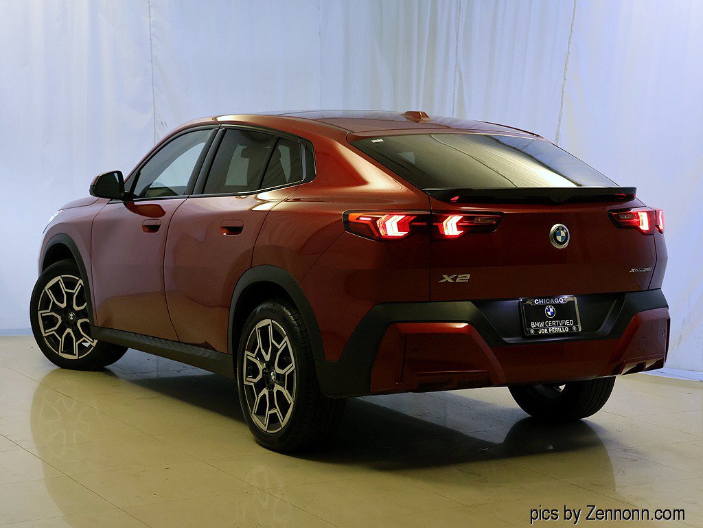 Certified 2026 BMW X2 xDrive28i w/ Technology Package AWD/4WD image 9