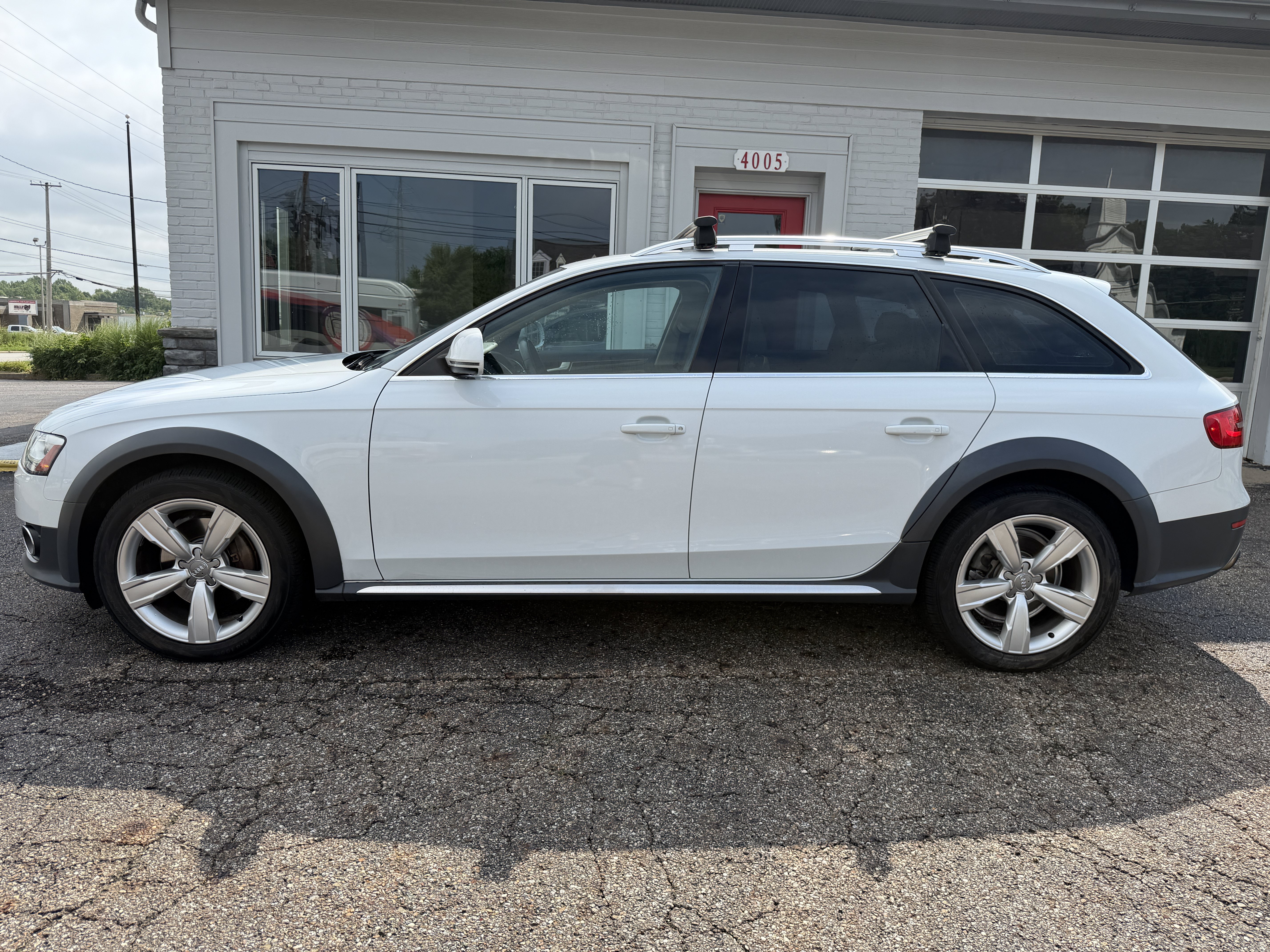 Used 2013 Audi A4 Premium Plus w/ Premium Plus Pkg AWD/4WD image 2