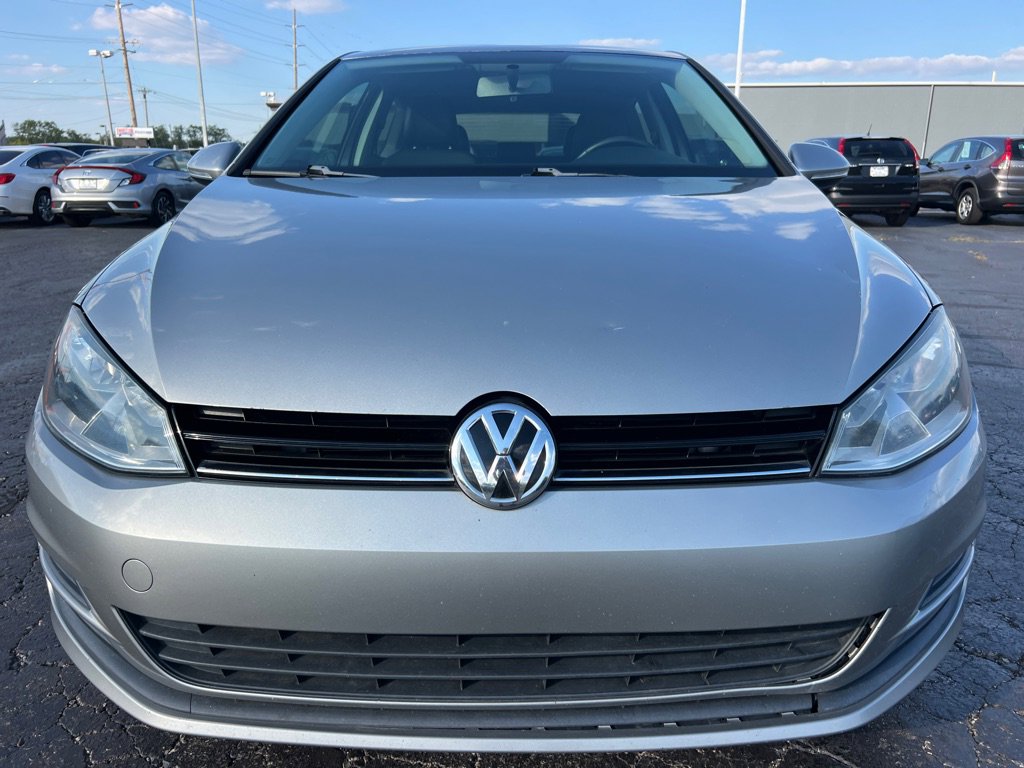 Used 2015 Volkswagen Golf S image 2