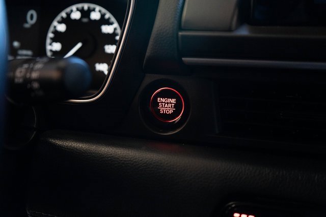 Used 2025 Honda Pilot EX-L image 29