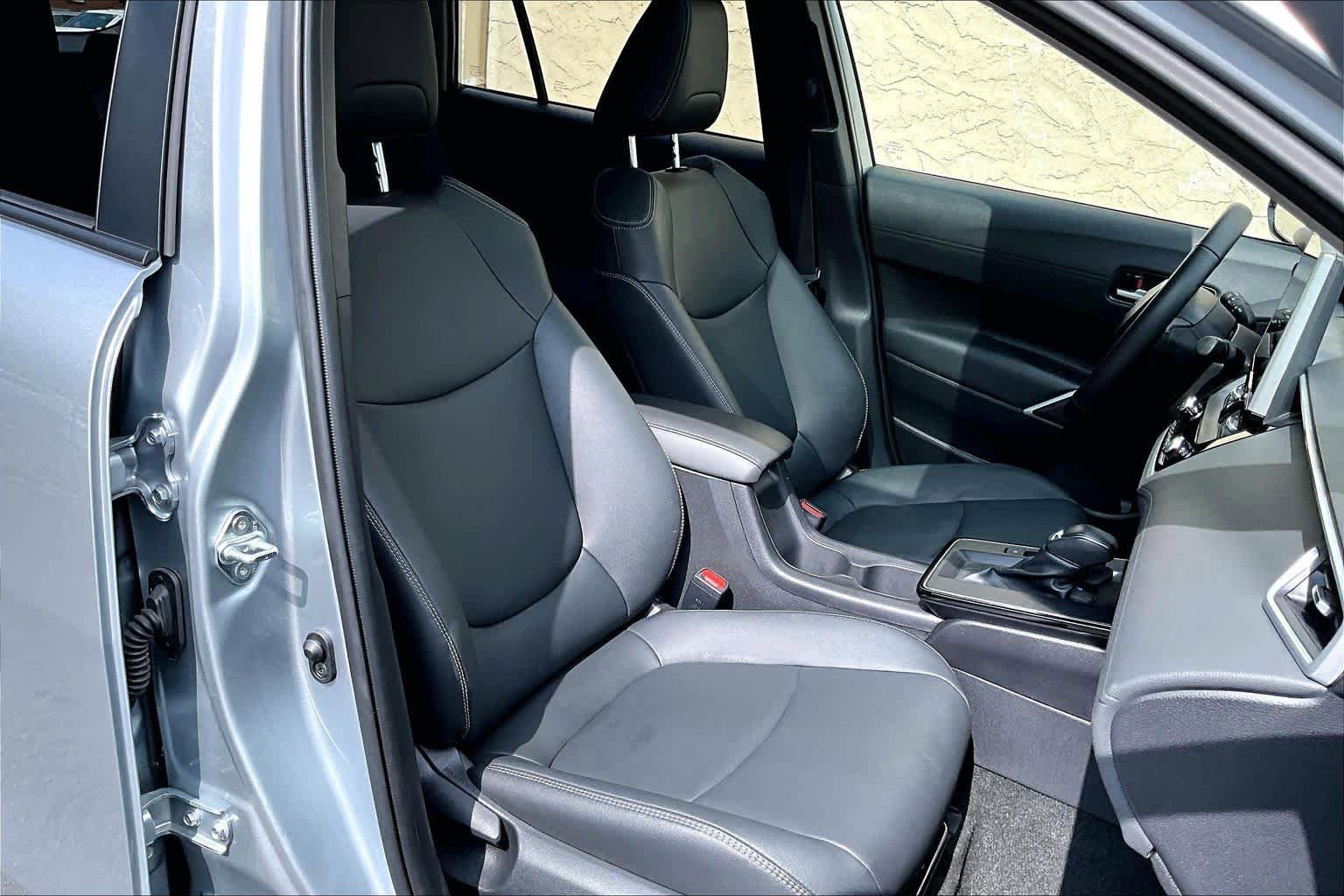 Certified 2026 Toyota Corolla Cross XLE w/ Convenience Package FWD image 9