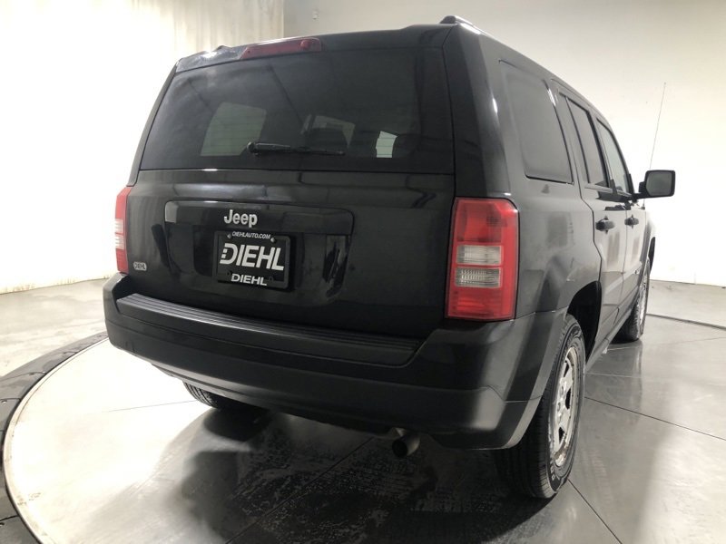 Used 2015 Jeep Patriot Sport w/ Power Value Group image 7