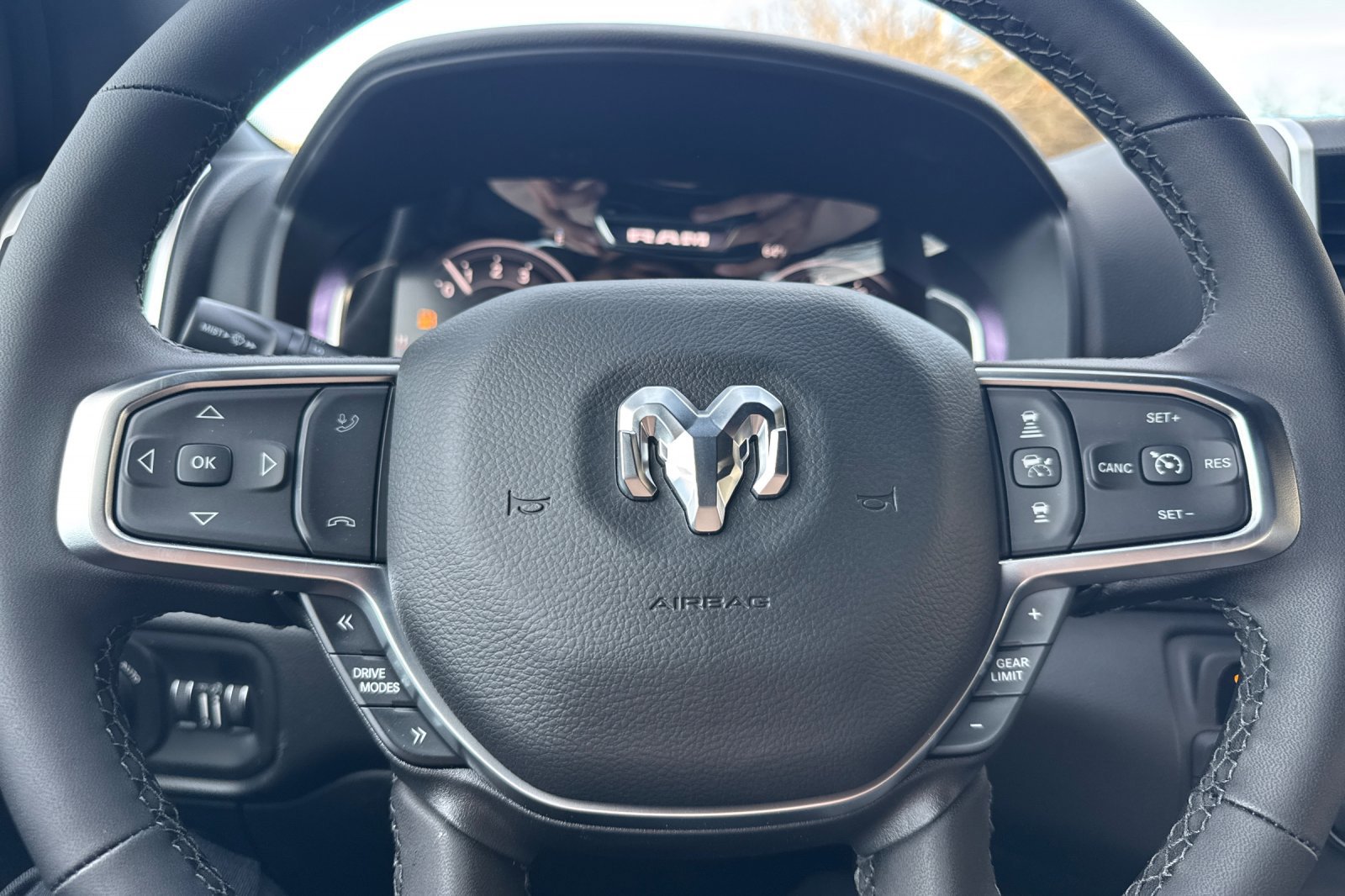 New 2026 RAM 1500 4x4 Crew Cab image 22