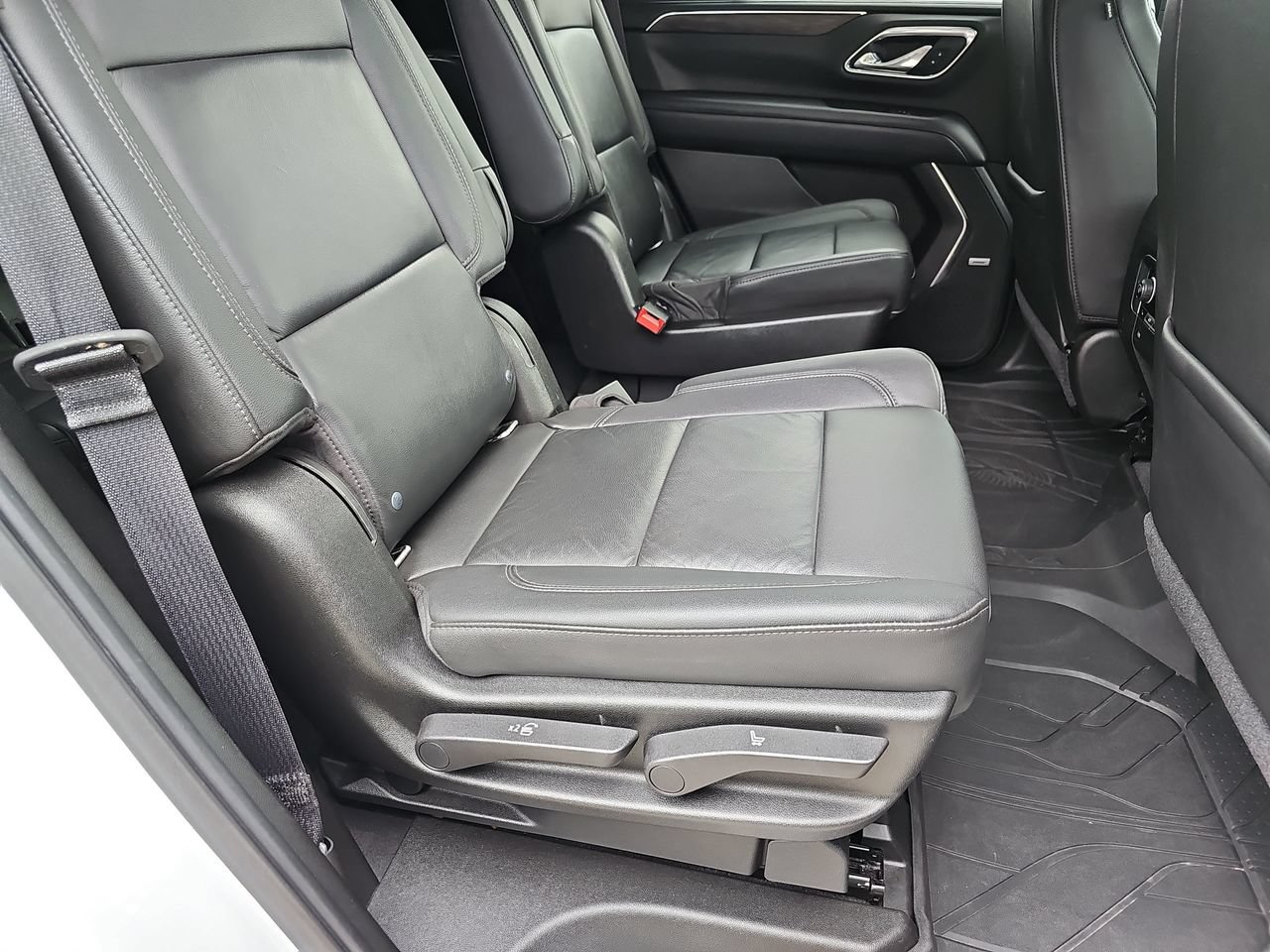 Certified 2021 Chevrolet Tahoe Z71 w/ Z71 Signature Package AWD/4WD image 19
