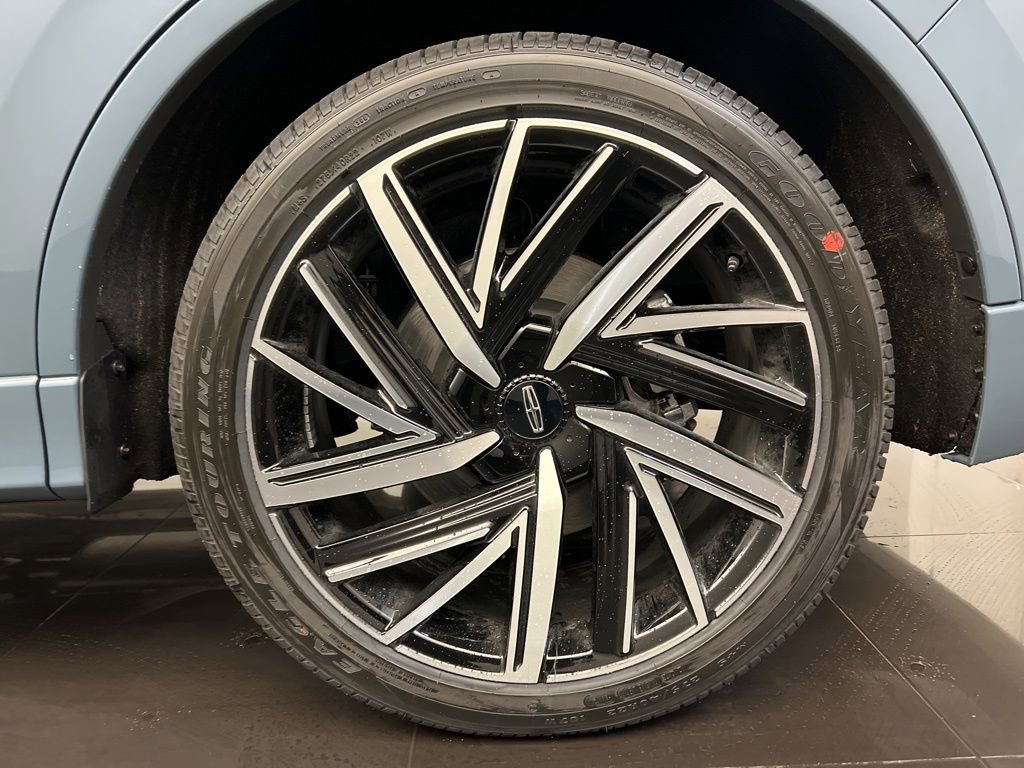 New 2026 Lincoln Aviator Black Label w/ Black Label Special Edition image 7