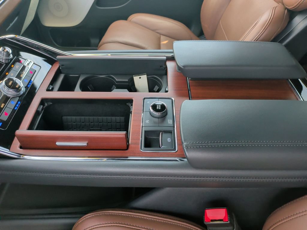 Used 2023 Lincoln Navigator Reserve AWD/4WD image 20