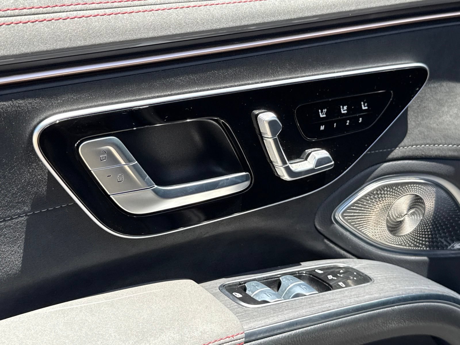 Used 2022 Mercedes-Benz EQS 580 4MATIC Sedan image 22