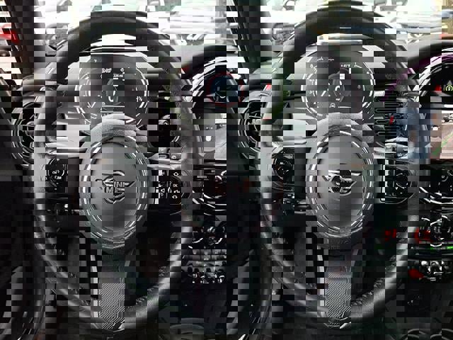 Used 2022 MINI Cooper 4-Door Hardtop image 20