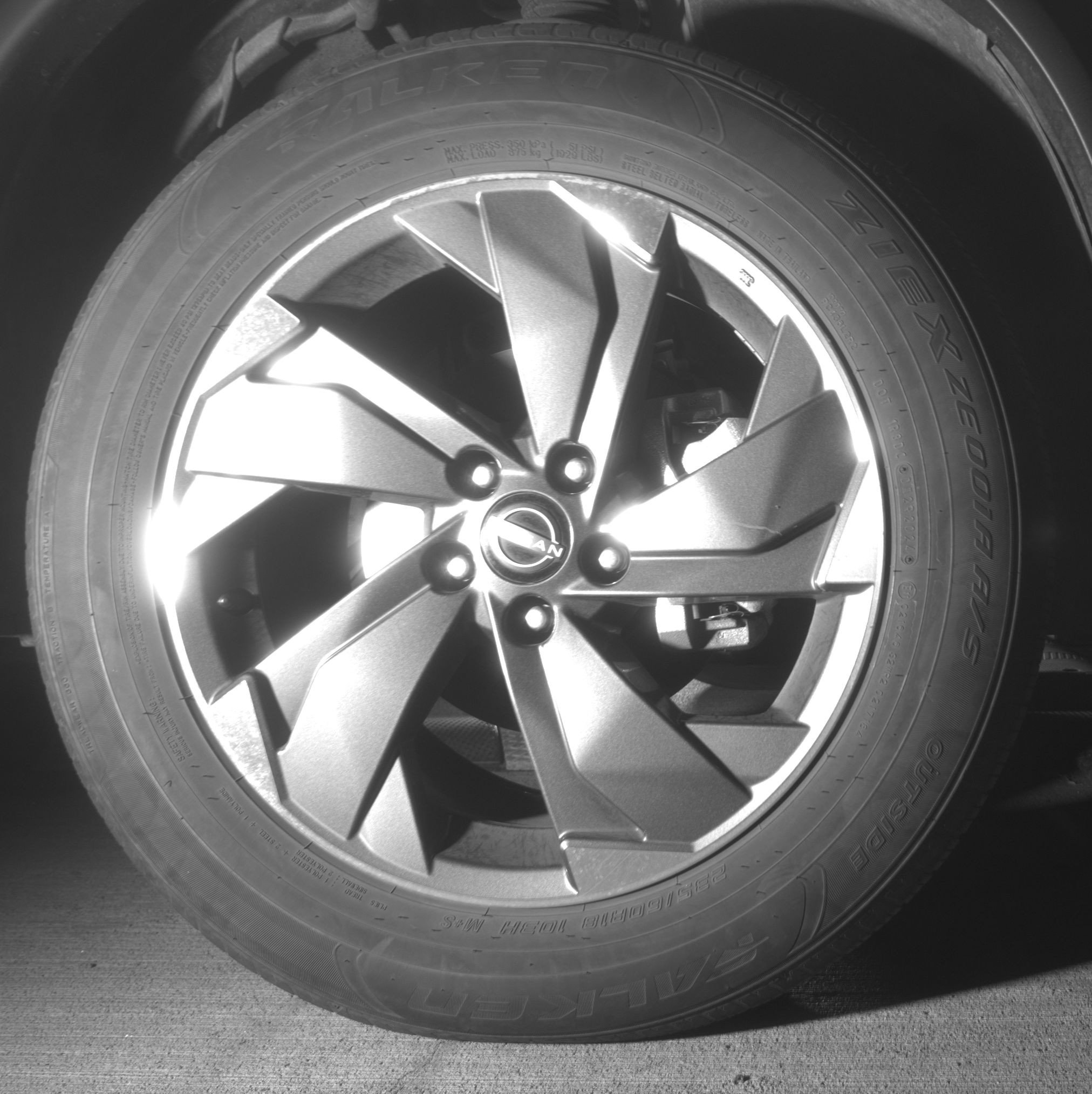 Used 2025 Nissan Rogue SV image 13