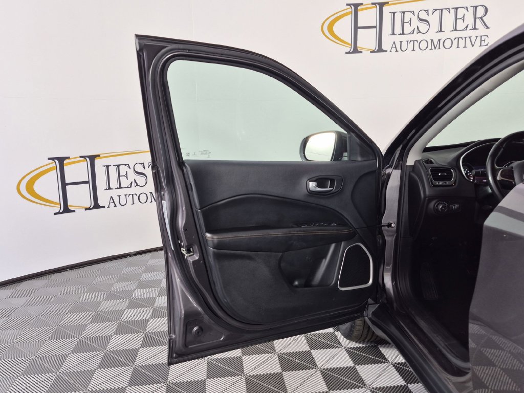 Used 2021 Jeep Compass Limited AWD/4WD image 14