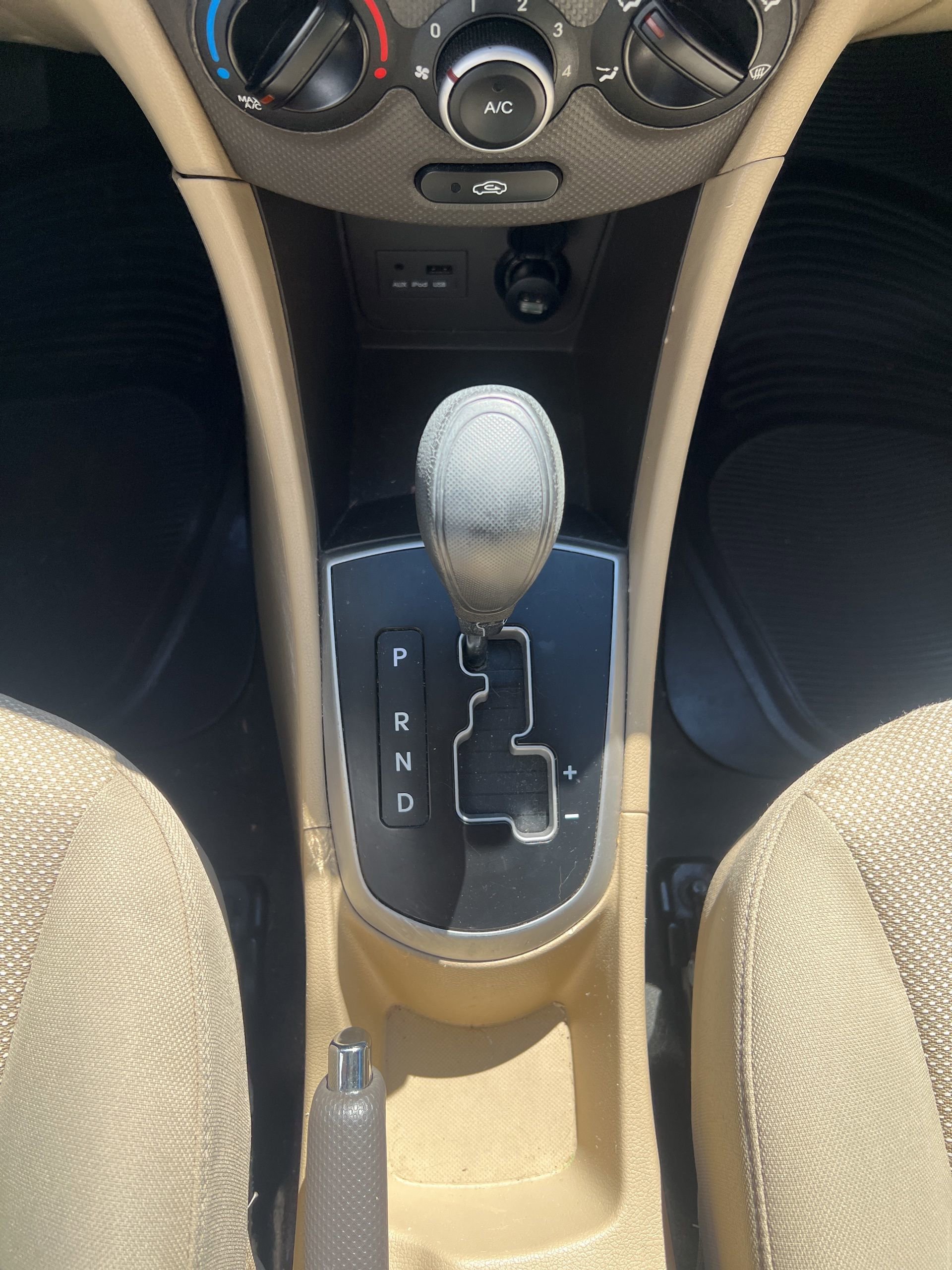Used 2013 Hyundai Accent GLS FWD image 14