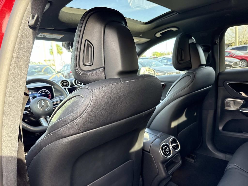 Used 2024 Mercedes-Benz GLC 300 4MATIC image 14