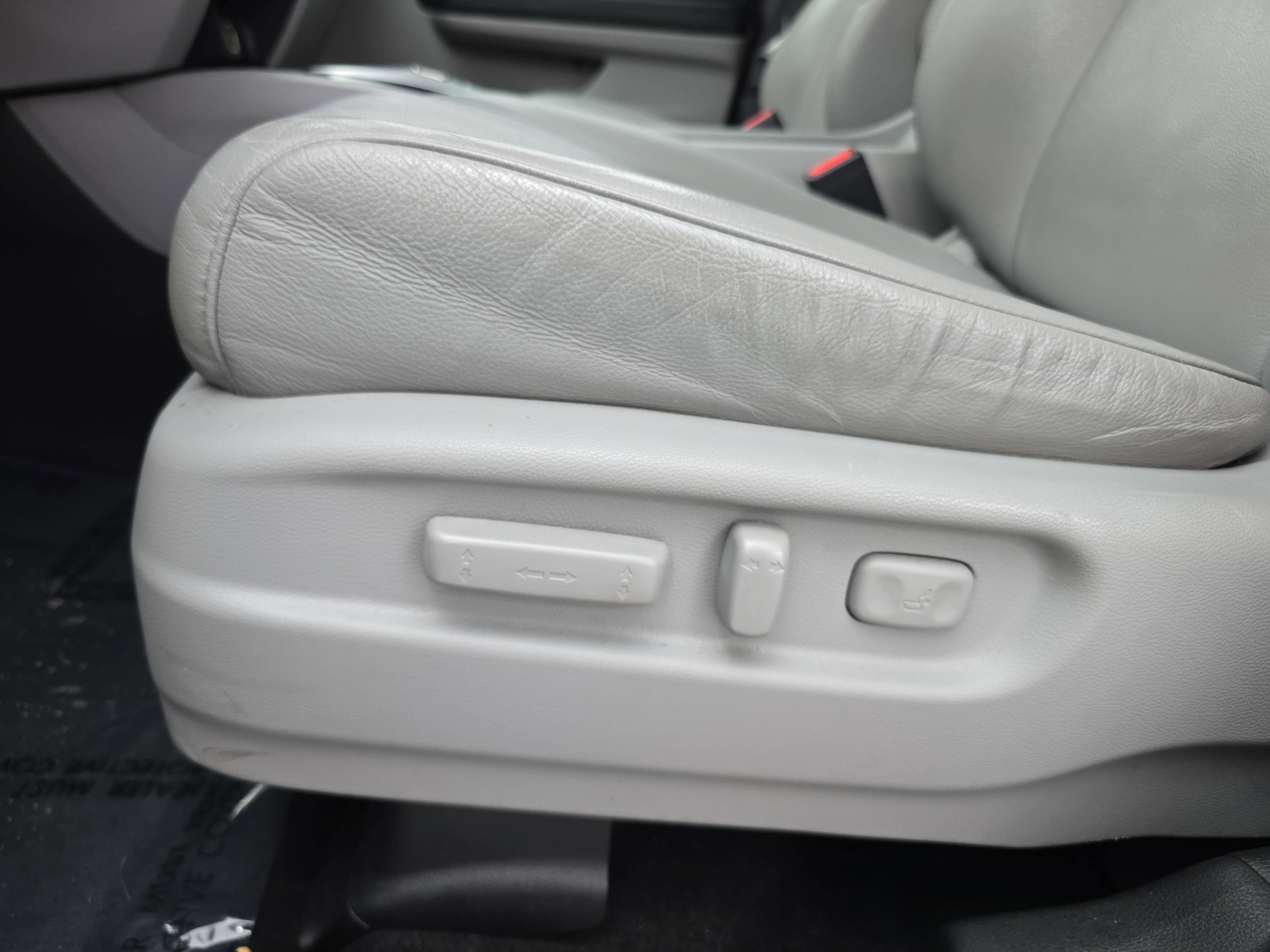 Used 2016 Honda Pilot Touring image 30