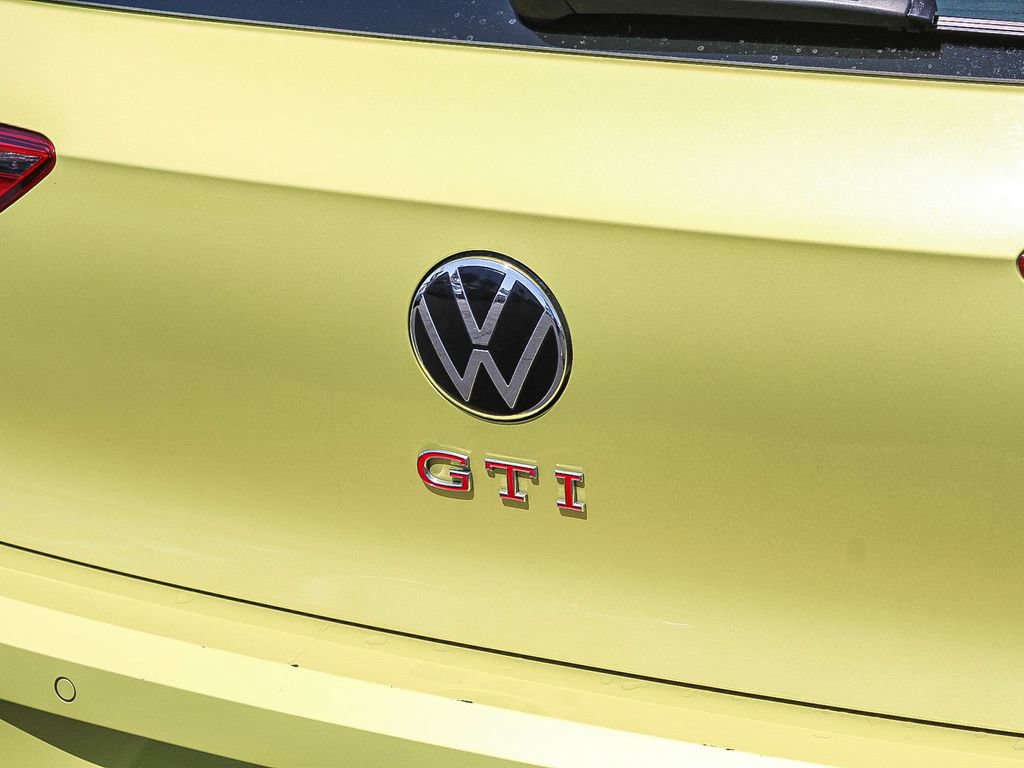 Used 2023 Volkswagen GTI 40th Anniversary Edition FWD image 10