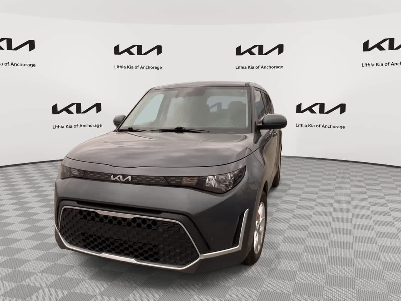 Used 2024 Kia Soul LX w/ Option Group 015 FWD image 3