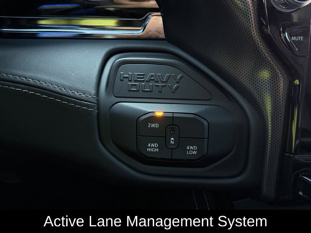Used 2025 RAM 2500 Limited AWD/4WD image 27