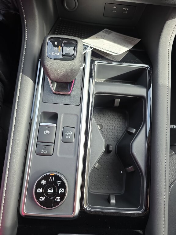 New 2026 Nissan Pathfinder SV image 14