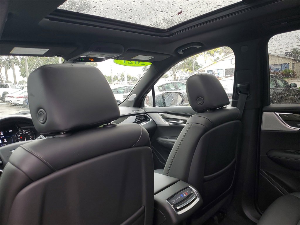 Used 2021 Cadillac XT6 Sport image 12