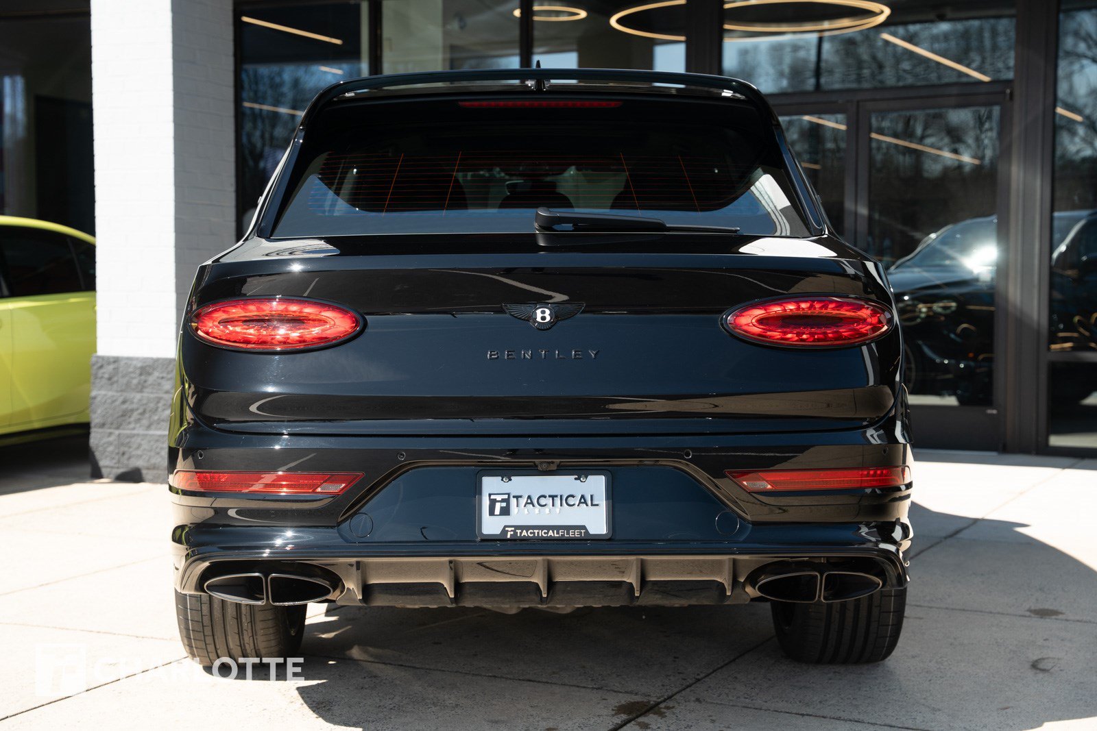 Used 2025 Bentley Bentayga AWD/4WD image 15