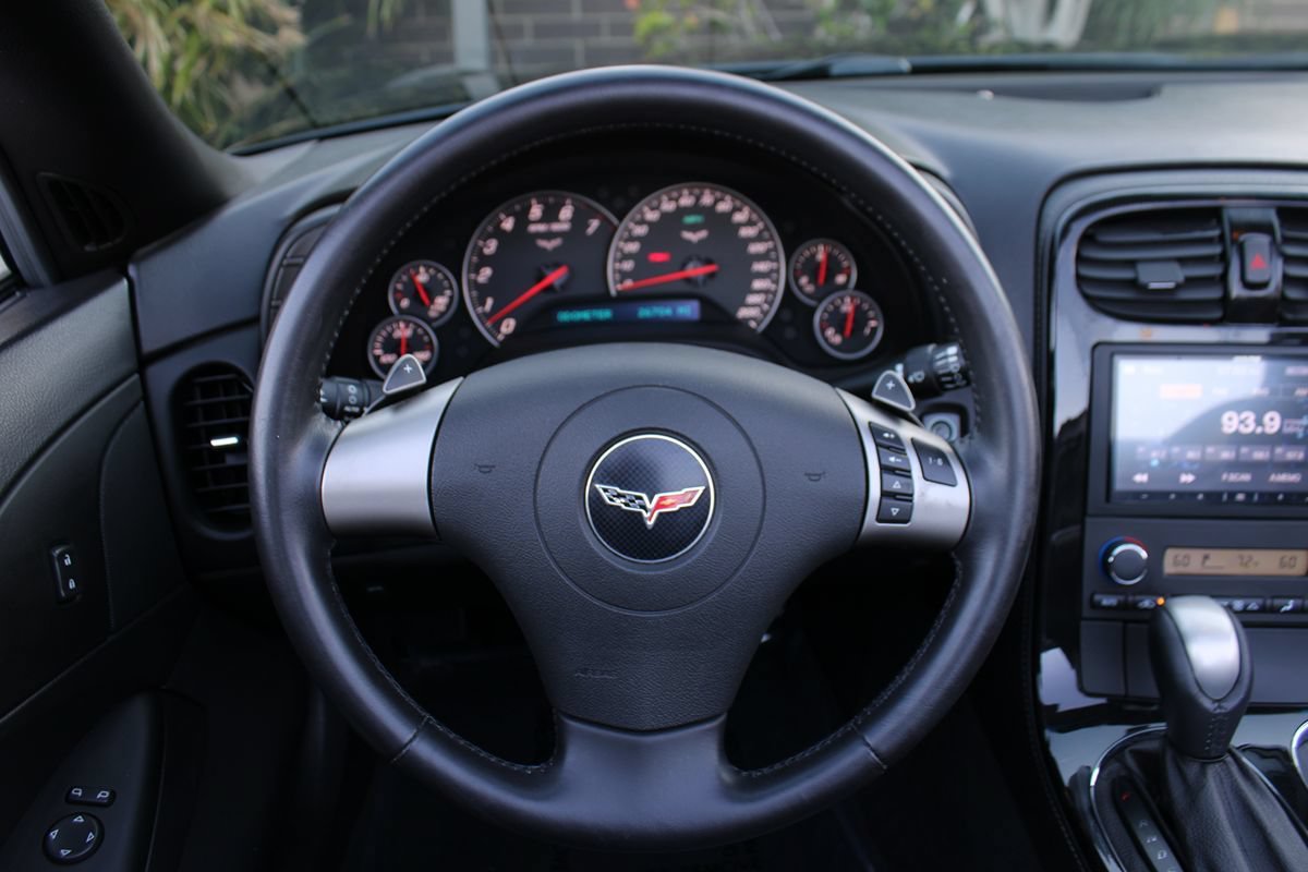 Used 2009 Chevrolet Corvette Convertible RWD image 21
