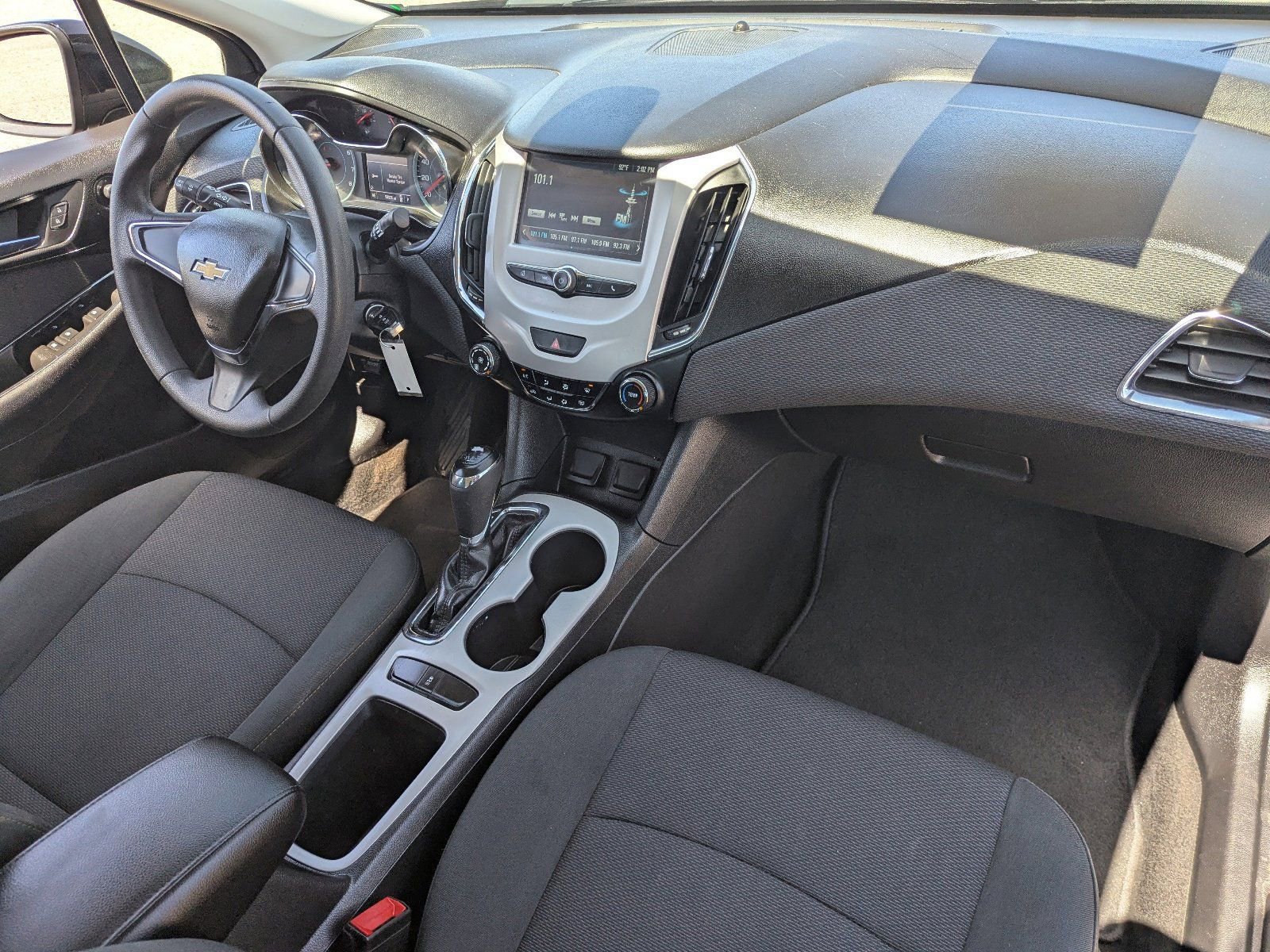 Used 2018 Chevrolet Cruze LS FWD image 10