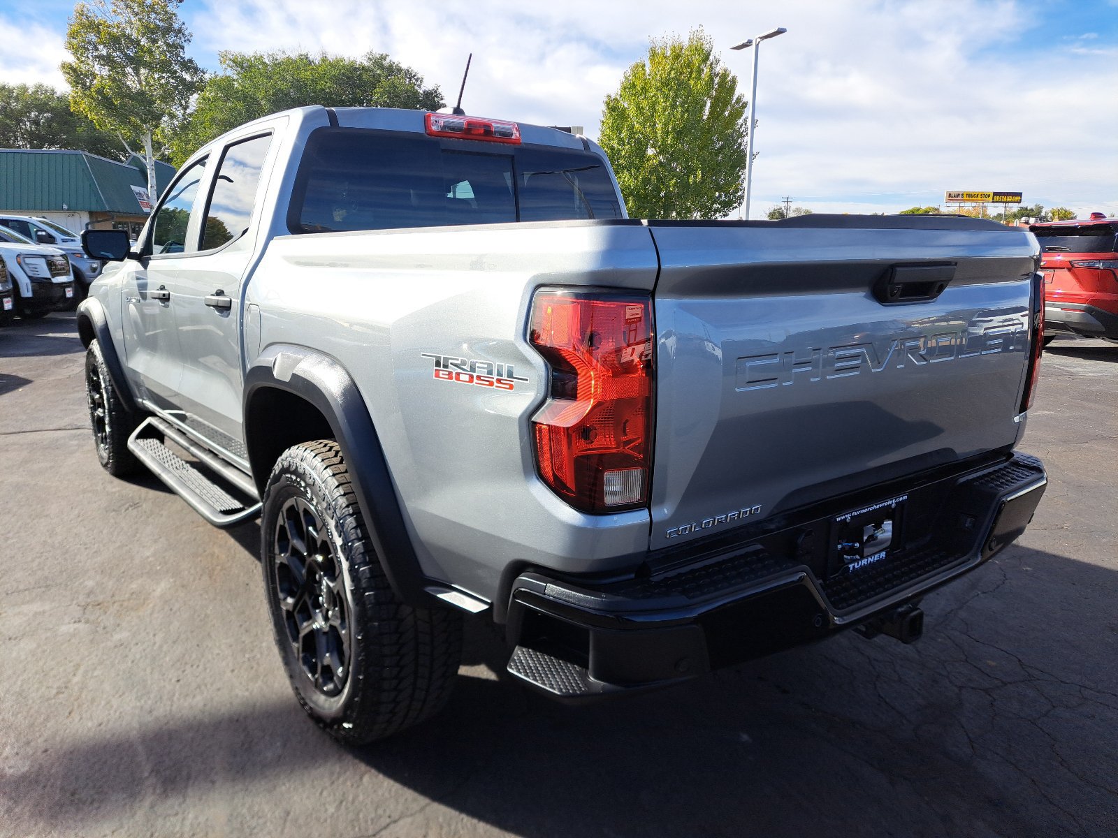 New 2026 Chevrolet Colorado Trail Boss w/ Off-Road Front Bumper Package AWD/4WD image 8