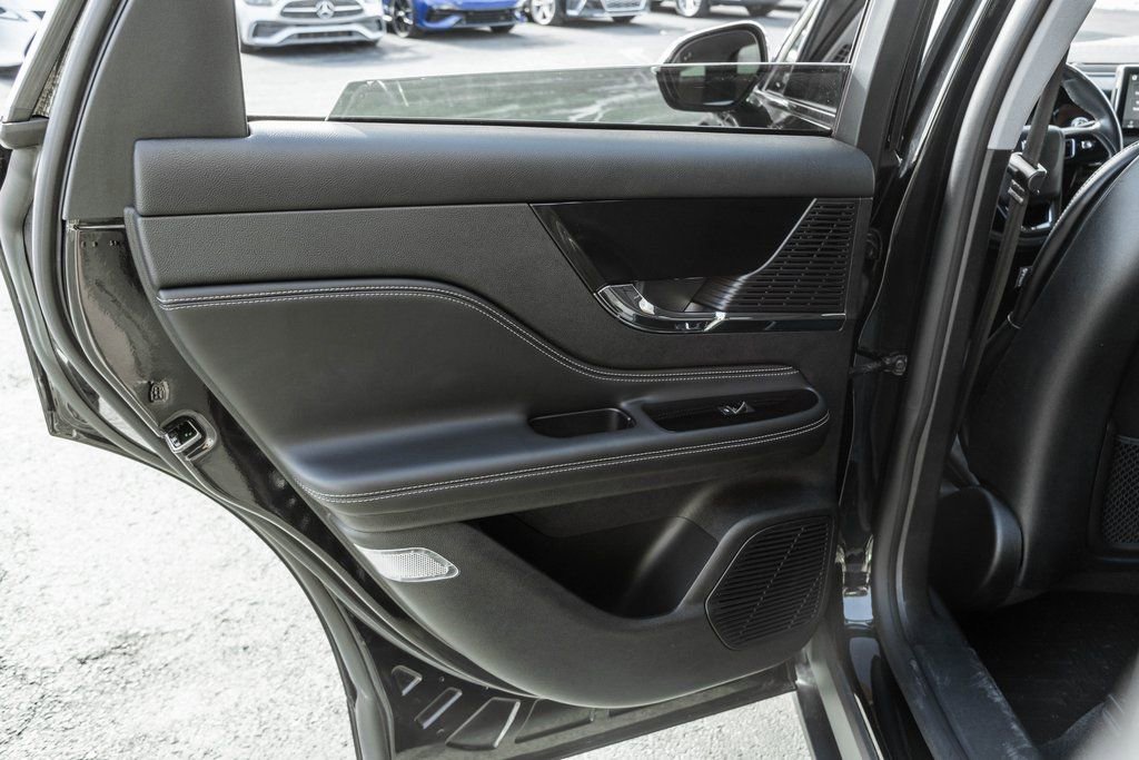 Used 2022 Lincoln Corsair Reserve image 30