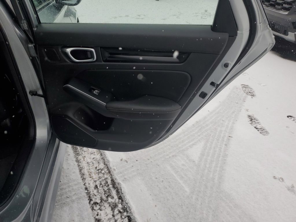 Certified 2025 Honda Civic Sport Touring image 30