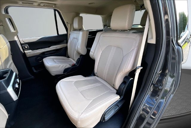 Used 2024 Ford Expedition Limited AWD/4WD image 22