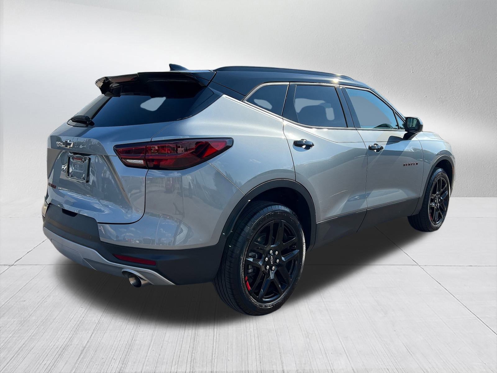 Used 2024 Chevrolet Blazer LT w/ Redline Edition image 3