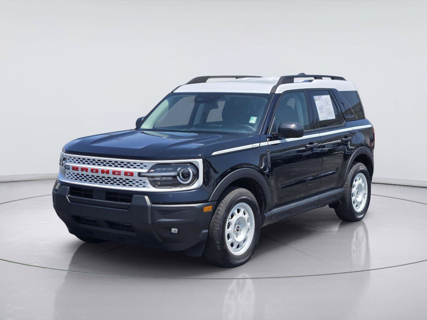 Used 2025 Ford Bronco Sport Heritage w/ Convenience Package AWD/4WD image 1