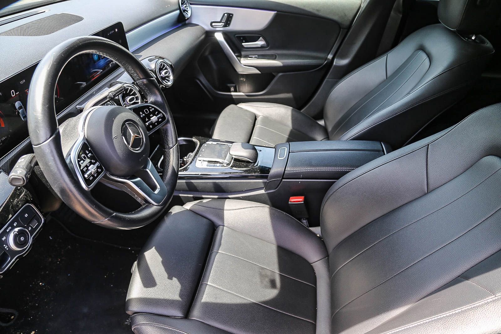 Used 2020 Mercedes-Benz A 220 w/ Premium Package image 5