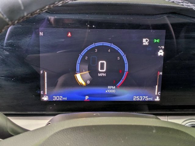 Used 2025 Chevrolet Trax LT w/ LT Convenience Package FWD image 22