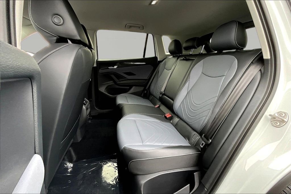 New 2026 Volkswagen Tiguan SE image 20