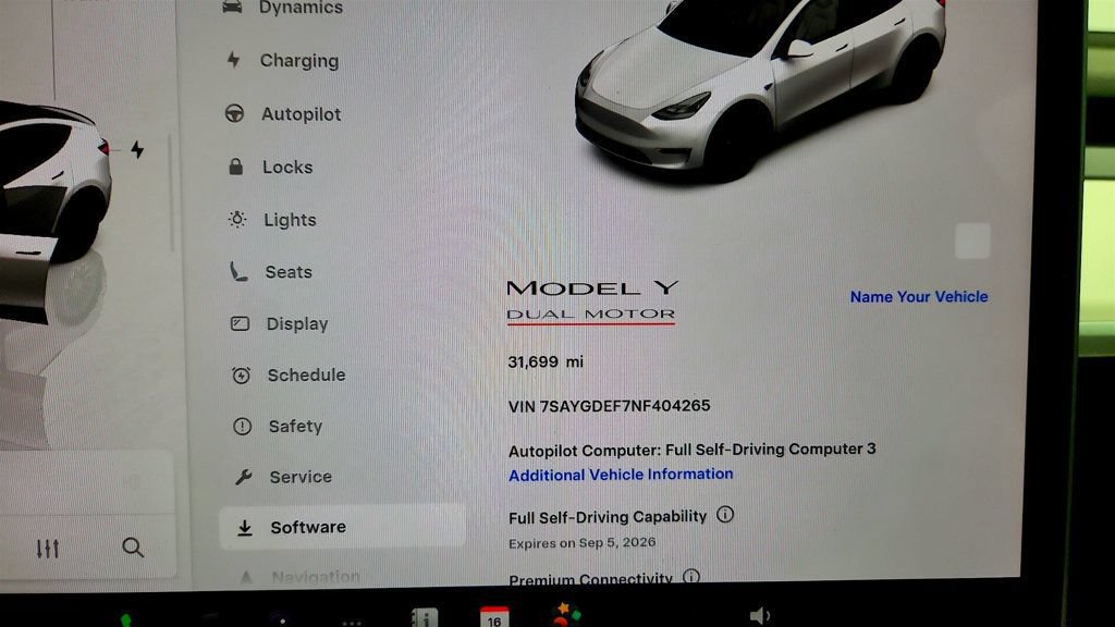 Used 2022 Tesla Model Y Performance AWD/4WD image 13