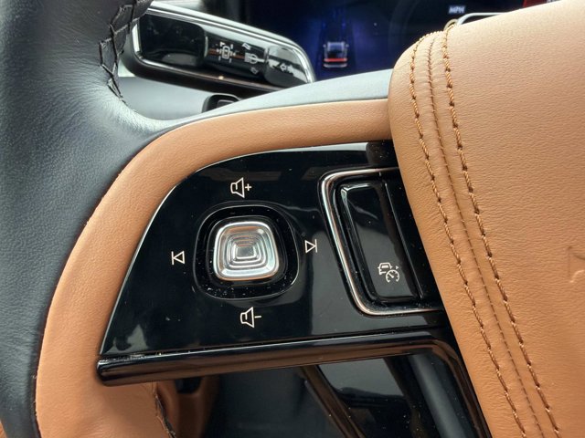 Certified 2025 Lincoln Aviator Black Label AWD/4WD image 31