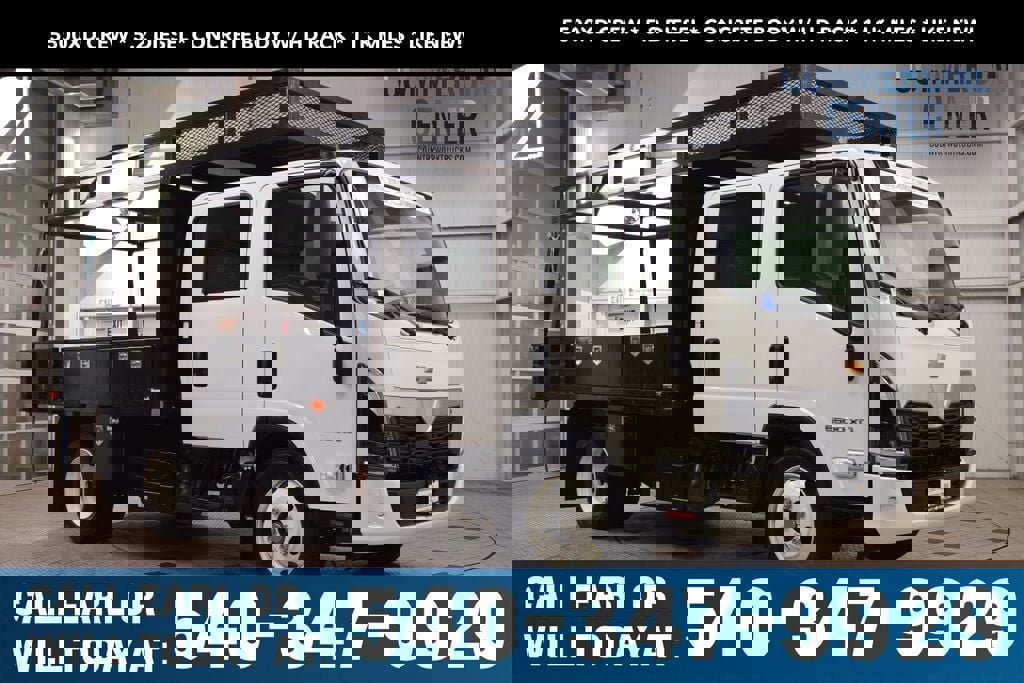 Used 2025 Chevrolet Low Cab Forward 5500XD RWD image 1