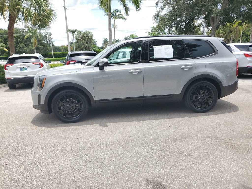 Used 2021 Kia Telluride EX w/ EX Premium Package AWD/4WD image 2