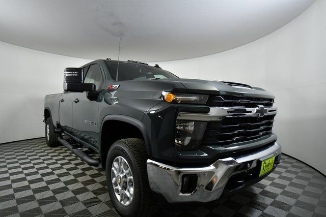 New 2026 Chevrolet Silverado 3500 LT w/ Safety Package image 8