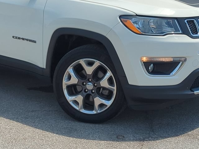 Certified 2018 Jeep Compass Limited AWD/4WD image 2