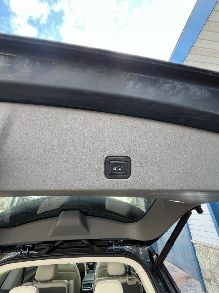 Used 2020 Cadillac XT6 Premium Luxury image 7