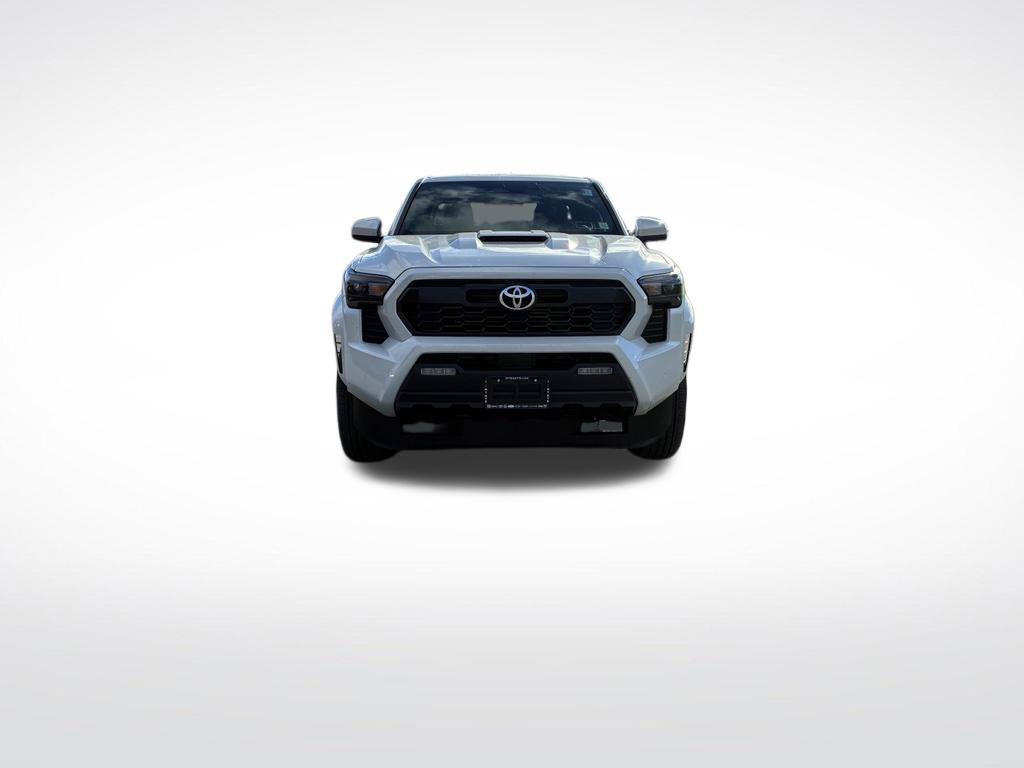 Used 2024 Toyota Tacoma TRD Sport w/ TRD Sport Upgrade Package AWD/4WD image 9