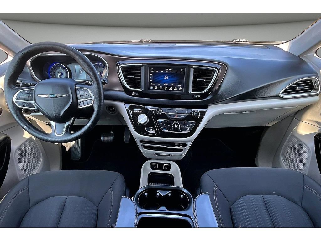Certified 2019 Chrysler Pacifica Touring Plus FWD image 10