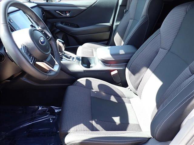 Used 2025 Subaru Outback Premium AWD/4WD image 13