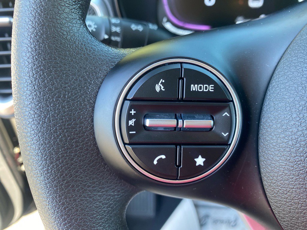 Certified 2024 Kia Soul LX w/ Option Group 015 image 17