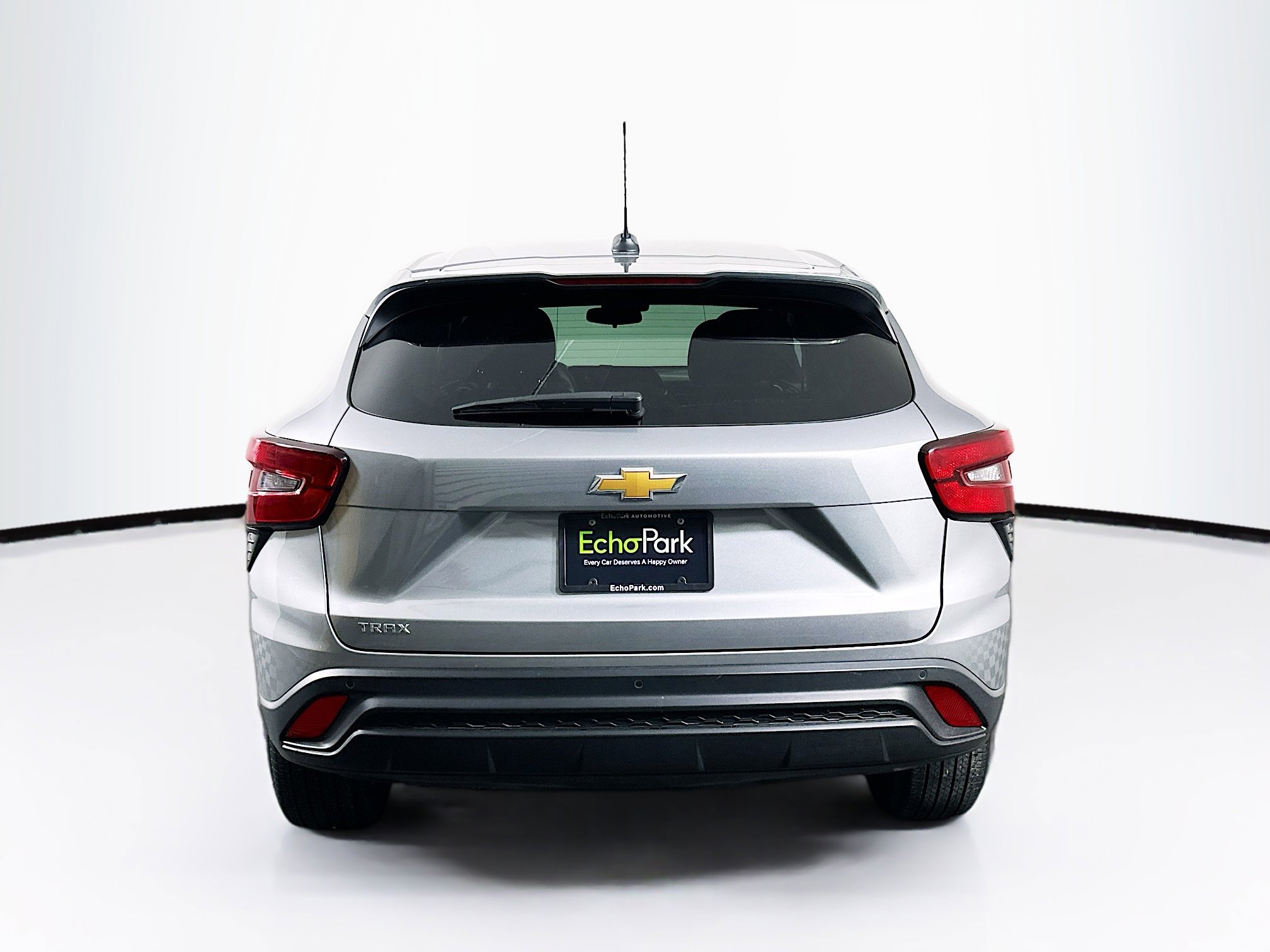 Used 2024 Chevrolet Trax LS w/ Driver Confidence Package FWD image 7