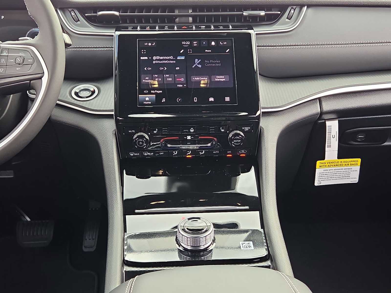 New 2025 Jeep Grand Cherokee Laredo X w/ Luxury Tech Group I image 28