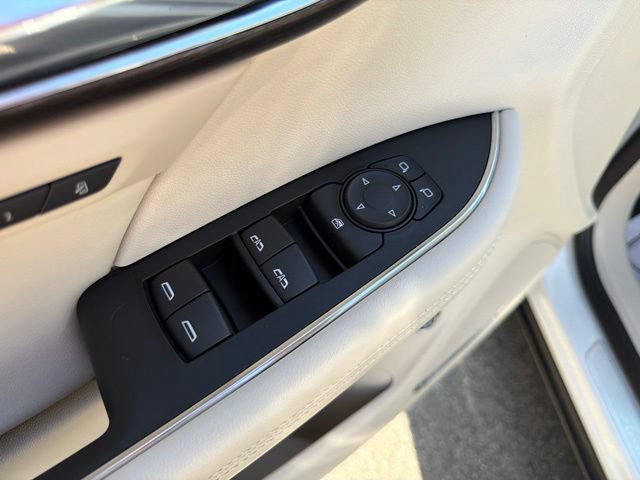 Certified 2023 Buick Envision Avenir AWD/4WD image 24