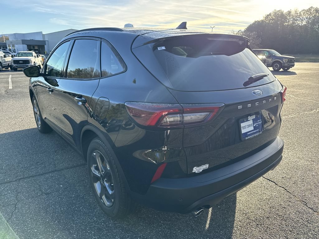 New 2026 Ford Escape ST-Line w/ Tech Pack #1 FWD image 4